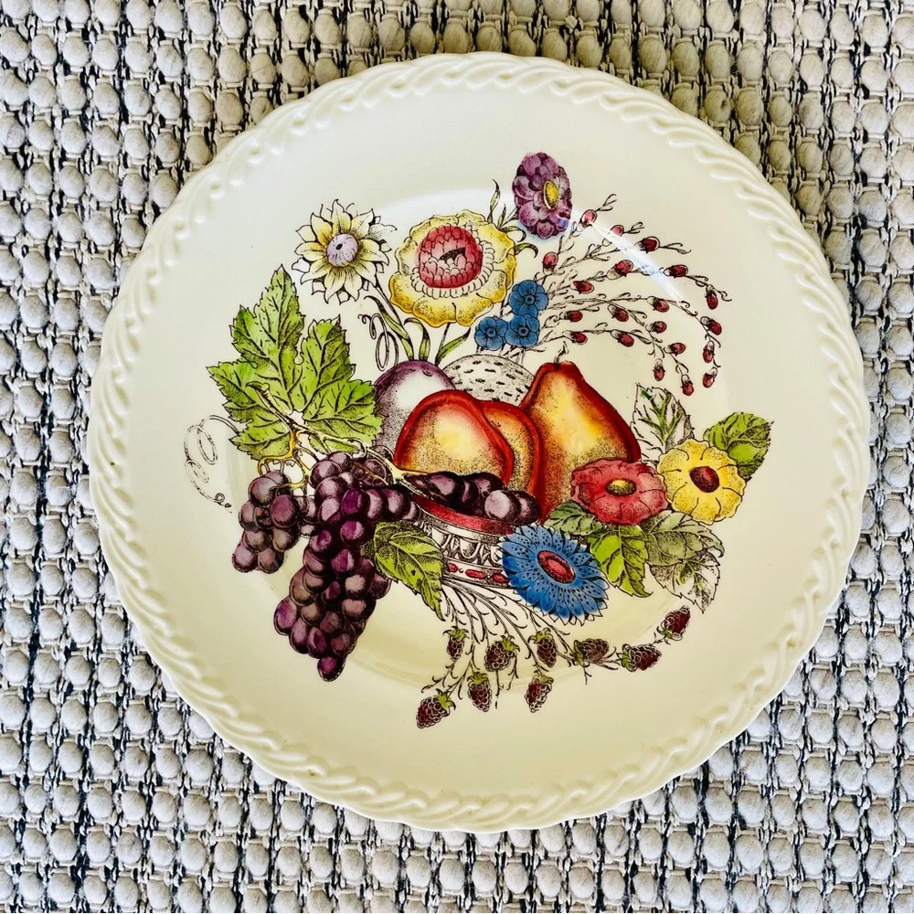 VINTAGE VERNON‎ KILNS “Fruitdale” Platter, Wonderful Condition